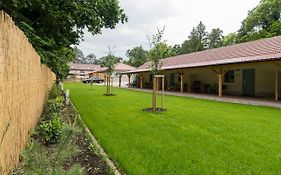 Apartmany Uprostred Zelene